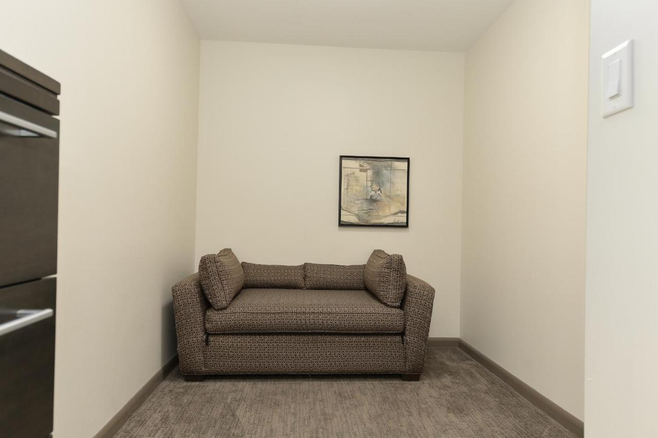 Playa Del Sol Resort - Vacation Rentals Kelowna Exterior photo