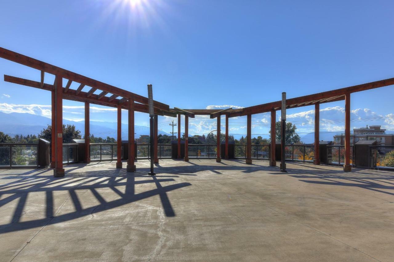 Playa Del Sol Resort - Vacation Rentals Kelowna Exterior photo