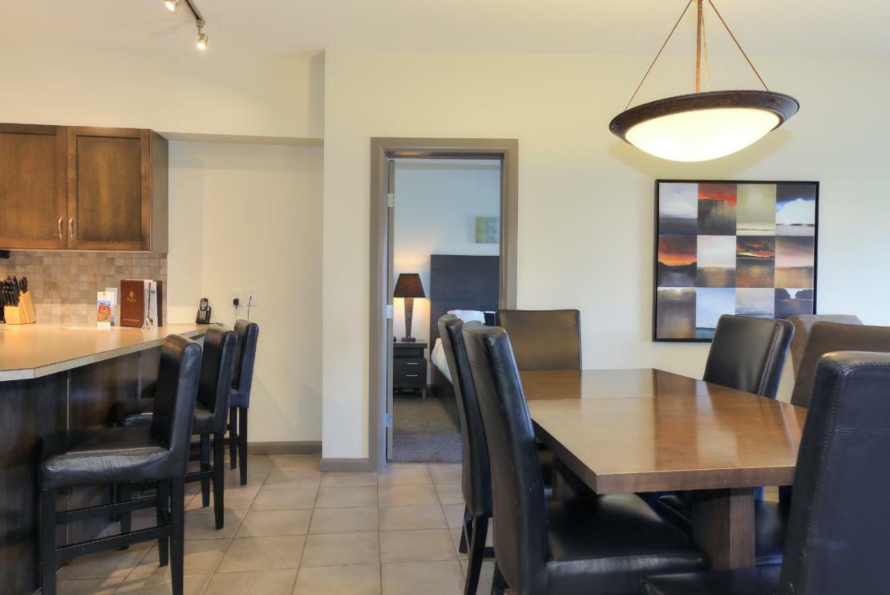Playa Del Sol Resort - Vacation Rentals Kelowna Exterior photo