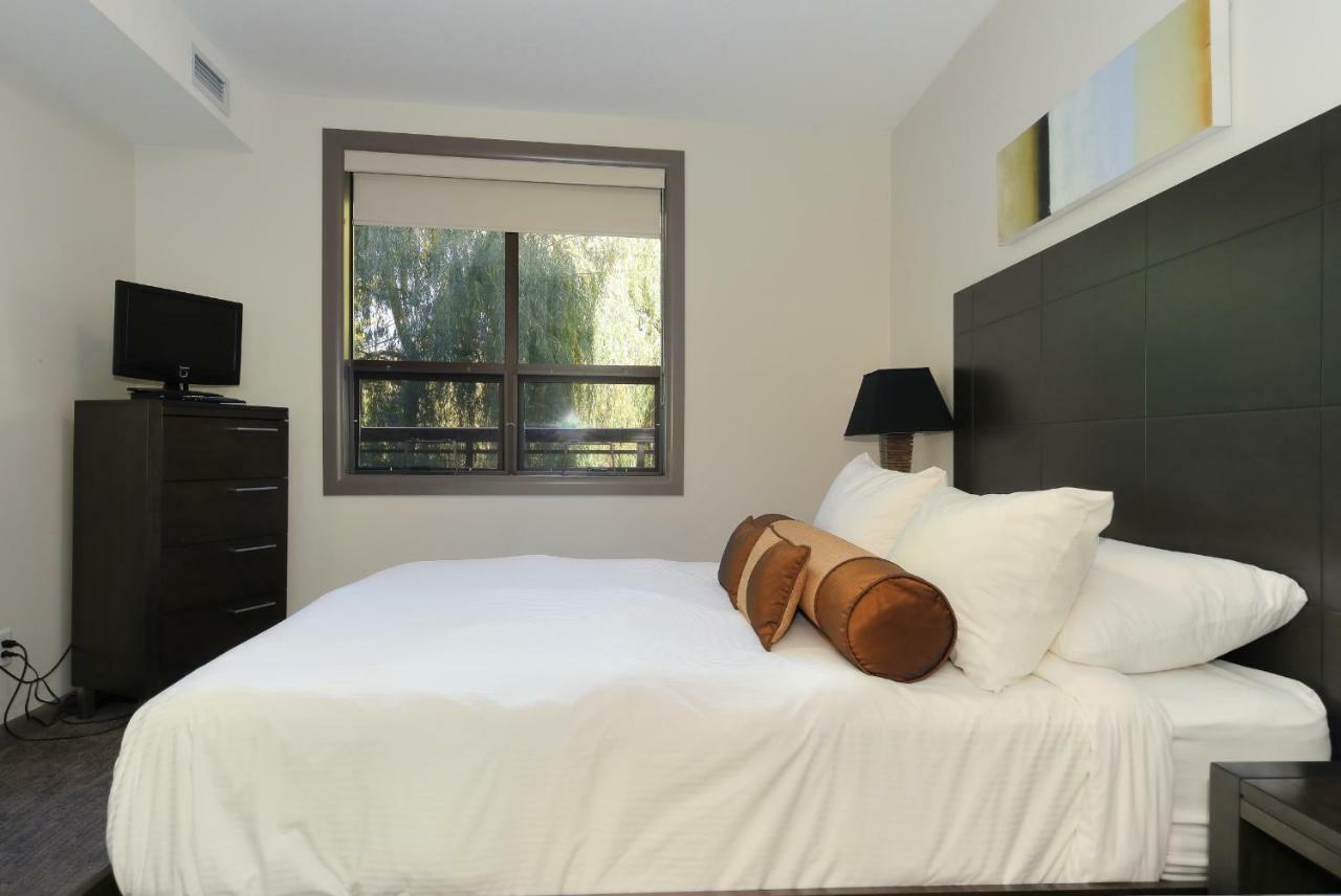 Playa Del Sol Resort - Vacation Rentals Kelowna Exterior photo