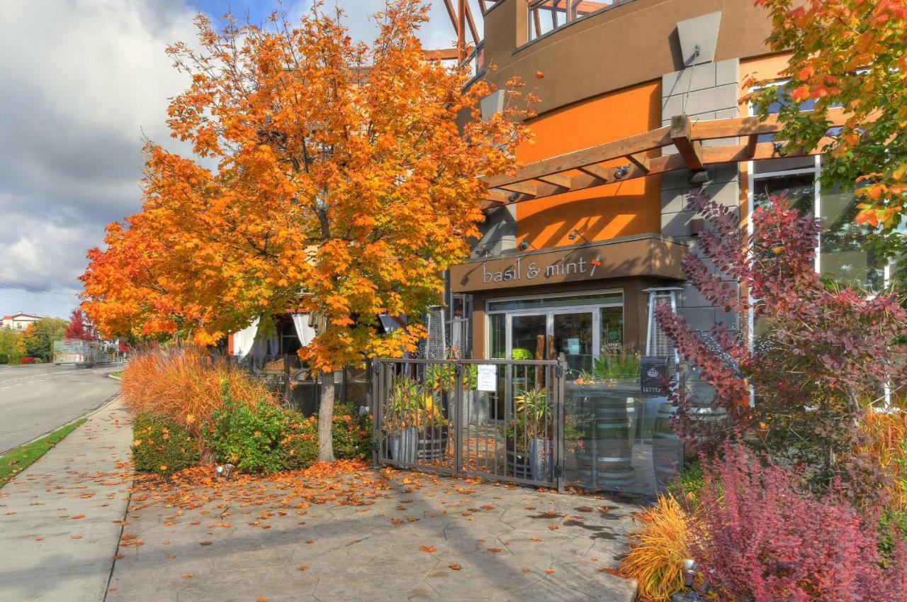 Playa Del Sol Resort - Vacation Rentals Kelowna Exterior photo
