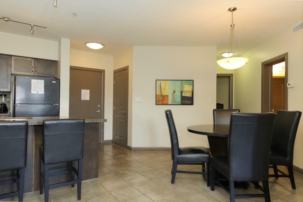 Playa Del Sol Resort - Vacation Rentals Kelowna Exterior photo